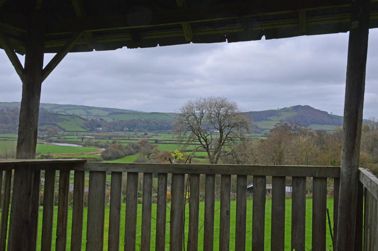 Bryn Hebog Bed & Breakfast Carmarthen Exterior foto