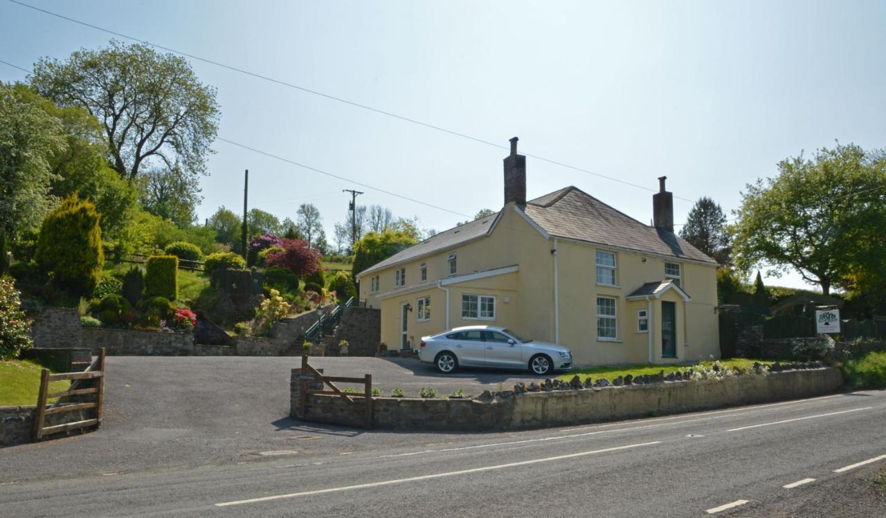 Bryn Hebog Bed & Breakfast Carmarthen Exterior foto