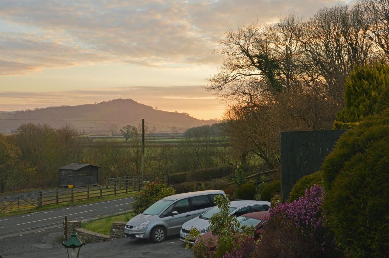 Bryn Hebog Bed & Breakfast Carmarthen Exterior foto